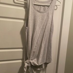 Lululemon gray tank